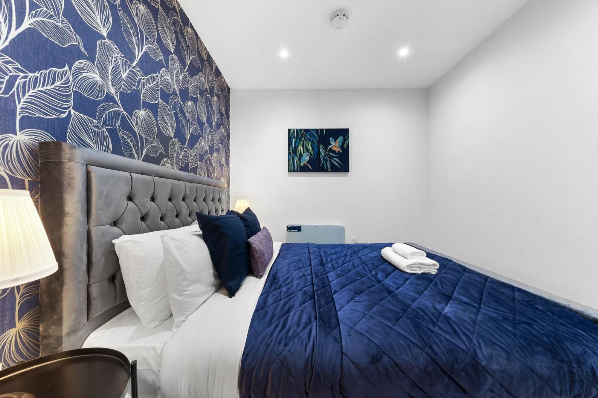 Modern One Bedroom Flat - Sleeps 5 -Near Heathrow - London Ub3 Εξωτερικό φωτογραφία